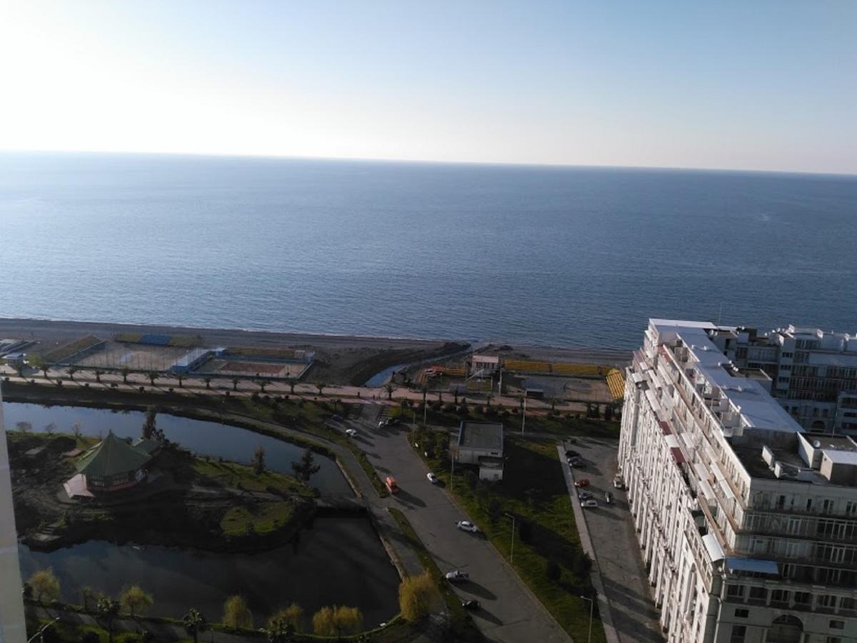 Penthouse Hotel Batumi Exterior photo