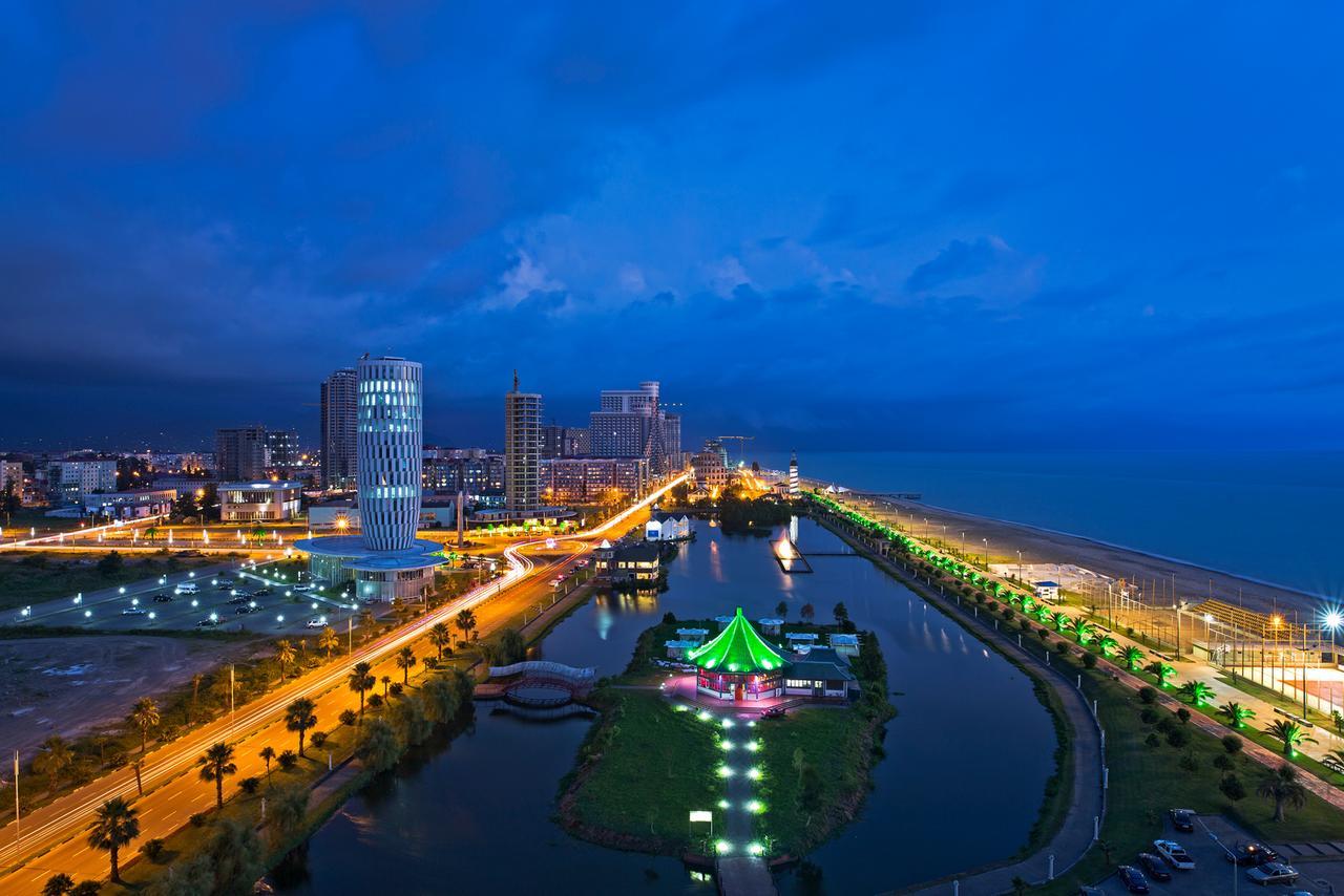 Penthouse Hotel Batumi Exterior photo