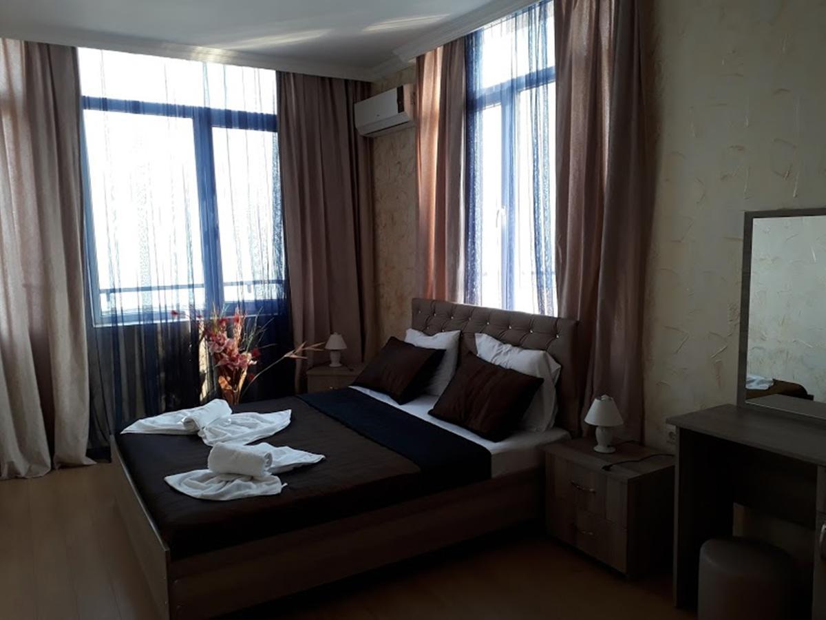 Penthouse Hotel Batumi Exterior photo